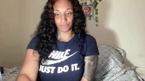 Snapshot of jenni_cash chatting on October 7, 6:43 am Mistress Jenni online show from October 7, 6:43 am