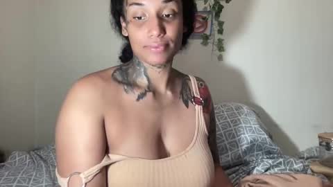 Snapshot of jenni_cash chatting on October 16, 6:03 am Mistress Jenni online show from October 16, 6:03 am