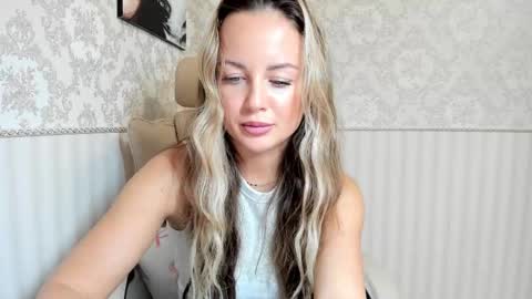 Snapshot of jennifer838 chatting on October 31, 6:20 pm Jennifer online show from October 31, 6:20 pm