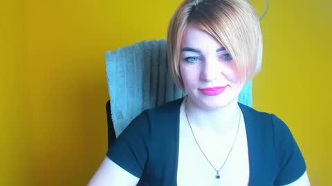 Jennifer online show from April 12, 5:56 am