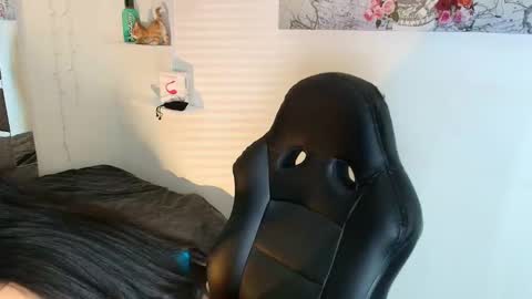 Snapshot of jennifer_scot chatting on November 10, 3:00 pm JENNIFER online show from November 10, 3:00 pm