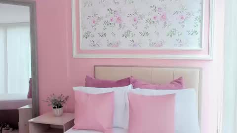 Jenifer online show from September 17, 5:14 pm