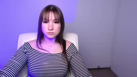 Jennifer online show from December 19, 10:13 am