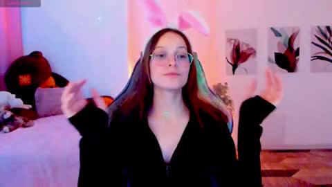 Snapshot of jenniferkiim chatting on December 2, 11:48 am jenniferkiim online show from December 2, 11:48 am