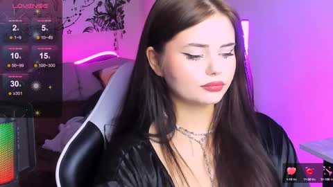 Snapshot of jenniferwandis77 chatting on December 5, 3:06 pm Jenni online show from December 5, 3:06 pm