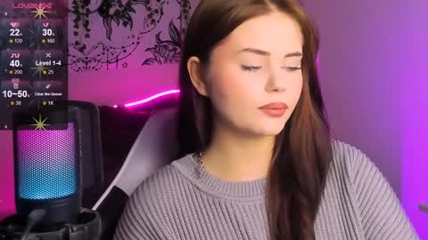 Snapshot of jenniferwandis77 chatting on December 17, 7:15 pm Jenni online show from December 17, 7:15 pm