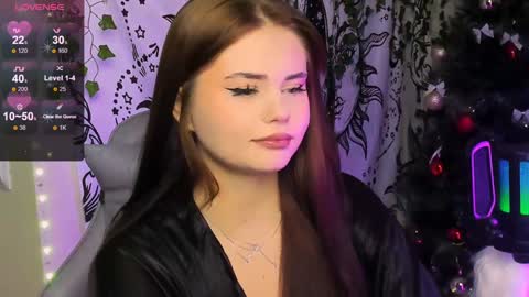 Snapshot of jenniferwandis77 chatting on January 11, 11:02 am Jenni online show from January 11, 11:02 am