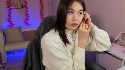 Snapshot of jennimurr chatting on November 12, 1:22 pm Jenni online show from November 12, 1:22 pm