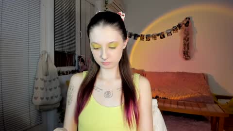 Snapshot of jenny_cox_love chatting on December 6, 7:23 pm Jennifer Jenny Darling   online show from December 6, 7:23 pm