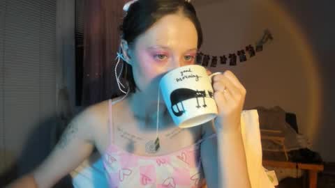 Snapshot of jenny_cox_love chatting on December 3, 7:34 pm Jennifer Jenny Darling online show from December 3, 7:34 pm