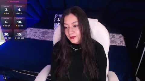 Snapshot of jenny_golden1 chatting on November 28, 1:47 pm Jenny online show from November 28, 1:47 pm