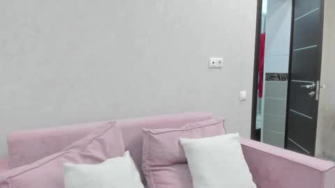 Jenny online show from November 11, 9:15 pm