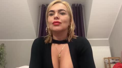 Jenny online show from December 19, 11:50 am