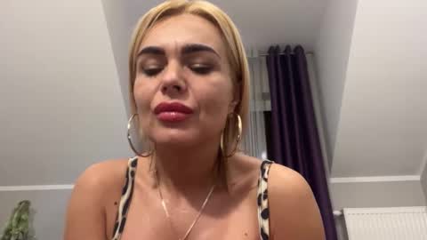 Jenny online show from January 8, 11:54 am