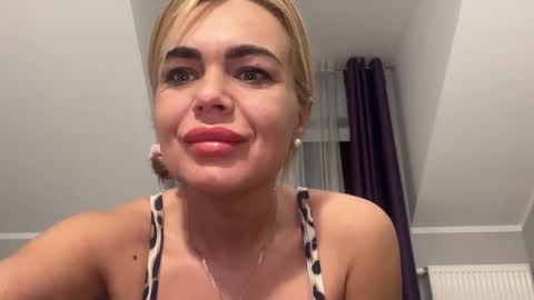 Jenny online show from January 25, 9:15 am