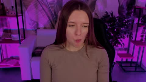 Jenny NO Nude online show from December 12, 8:25 am