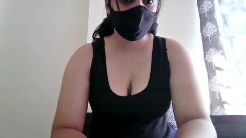 Snapshot of jennydolphin chatting on November 28, 4:48 am Jenny online show from November 28, 4:48 am