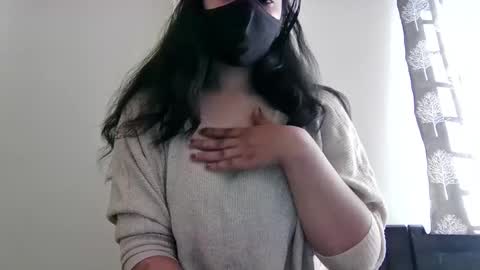 Snapshot of jennydolphin chatting on November 29, 4:15 am Jenny online show from November 29, 4:15 am