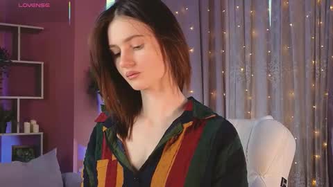 jennyfer_me online show from February 7, 12:20 pm
