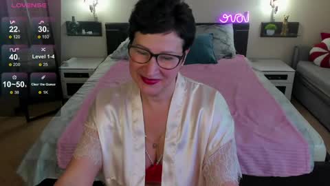 Jenny online show from June 6, 8:08 am