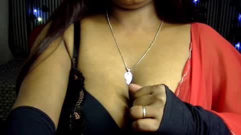 Snapshot of jennysinghaniya chatting on December 11, 8:39 pm jenny online show from December 11, 8:39 pm