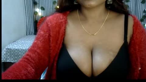 Snapshot of jennysinghaniya chatting on February 4, 6:49 pm jenny online show from February 4, 6:49 pm