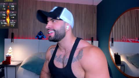 Snapshot of jeremy_harden chatting on December 19, 9:49 pm Jeremy online show from December 19, 9:49 pm
