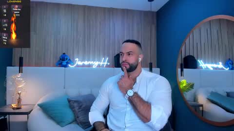 Snapshot of jeremy_harden chatting on February 12, 10:15 pm Jeremy online show from February 12, 10:15 pm