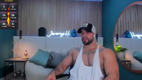 Snapshot of jeremy_harden chatting on February 24, 9:41 pm Jeremy online show from February 24, 9:41 pm