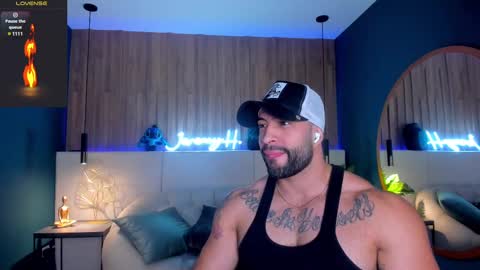 Snapshot of jeremy_harden chatting on March 9, 8:52 pm Jeremy online show from March 9, 8:52 pm