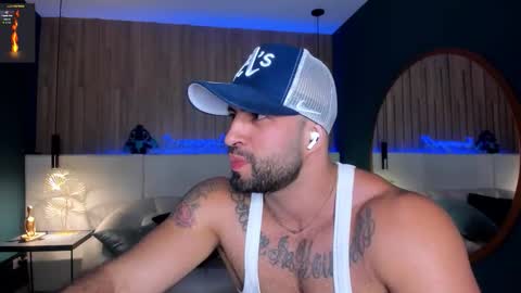 Snapshot of jeremy_harden chatting on September 15, 11:05 pm Jeremy online show from September 15, 11:05 pm