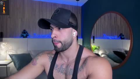 Snapshot of jeremy_harden chatting on September 28, 10:37 pm Jeremy online show from September 28, 10:37 pm