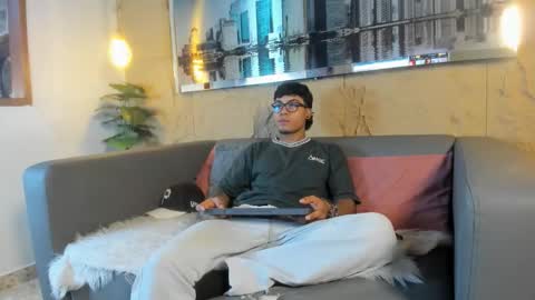 Snapshot of jeremy_wallker chatting on February 6, 7:39 pm Jeremy online show from February 6, 7:39 pm