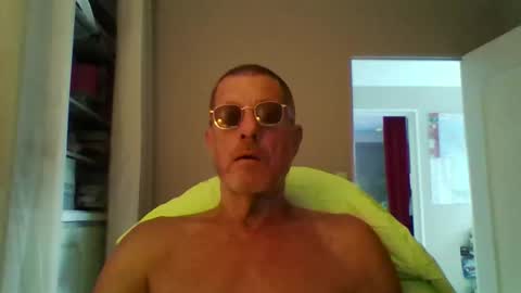 Snapshot of jerflor chatting on September 19, 4:18 pm jerflor online show from September 19, 4:18 pm