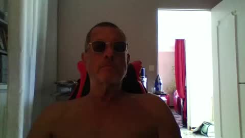 Snapshot of jerflor chatting on October 8, 12:58 pm jerflor online show from October 8, 12:58 pm