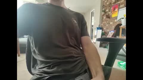 Snapshot of jerkmejake chatting on December 4, 7:23 pm jerkmejake online show from December 4, 7:23 pm