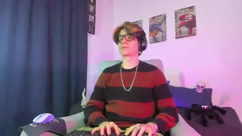 Angelo online show from October 23, 1:49 am