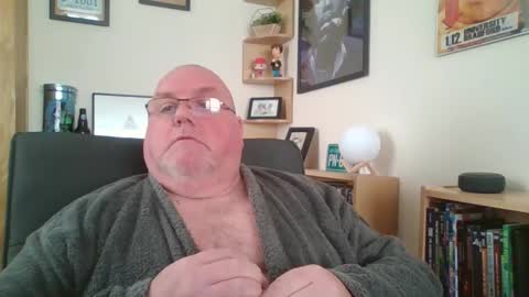 Snapshot of jerseyhammer01 chatting on January 29, 9:01 am Harry online show from January 29, 9:01 am