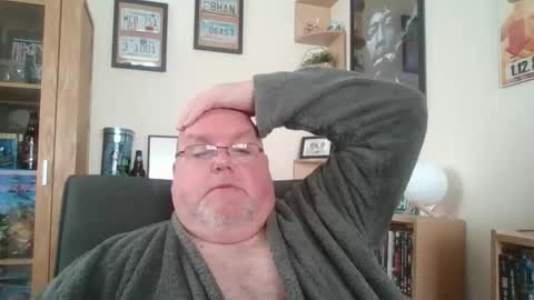 Snapshot of jerseyhammer01 chatting on February 6, 9:00 am Harry online show from February 6, 9:00 am