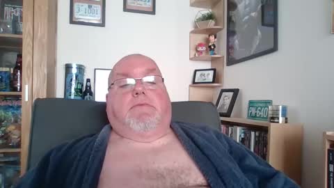 Snapshot of jerseyhammer01 chatting on September 11, 7:52 am Harry online show from September 11, 7:52 am