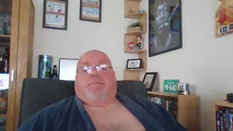 Snapshot of jerseyhammer01 chatting on September 29, 7:46 am Harry online show from September 29, 7:46 am