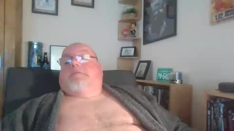 Snapshot of jerseyhammer01 chatting on October 20, 8:48 am Harry online show from October 20, 8:48 am