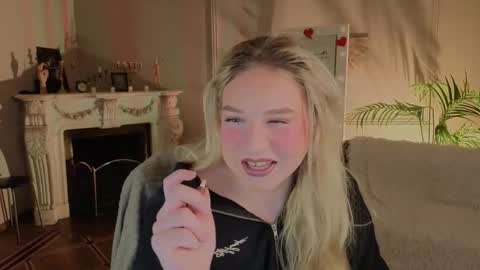 jes_solar online show from March 6, 10:28 pm