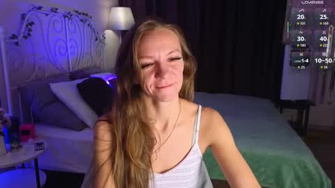 jesica_moon_peachy online show from December 18, 1:44 am