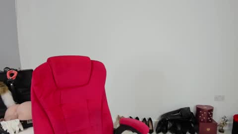 MistressJesicaCoper online show from December 14, 1:50 am