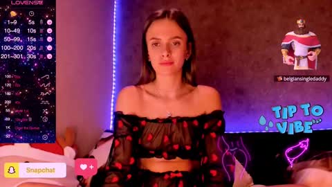 Snapshot of jess_kahawaty chatting on December 24, 3:27 am Jess online show from December 24, 3:27 am