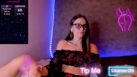 Snapshot of jess_kahawaty chatting on September 25, 9:18 pm Jess online show from September 25, 9:18 pm