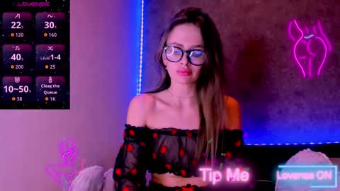 Snapshot of jess_kahawaty chatting on December 14, 10:47 pm Jess online show from December 14, 10:47 pm