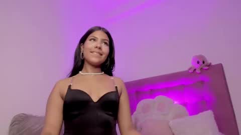 Snapshot of jessfortune chatting on December 3, 6:26 am Jess online show from December 3, 6:26 am