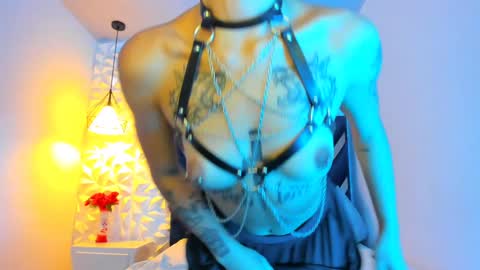 Snapshot of jessi_lemus chatting on February 8, 8:42 pm jessi_lemus online show from February 8, 8:42 pm